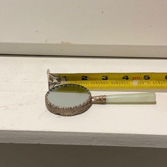 🪞Vintage Japanese Hand Painted Mirror With Jade Handle. - Picture 6 of 7